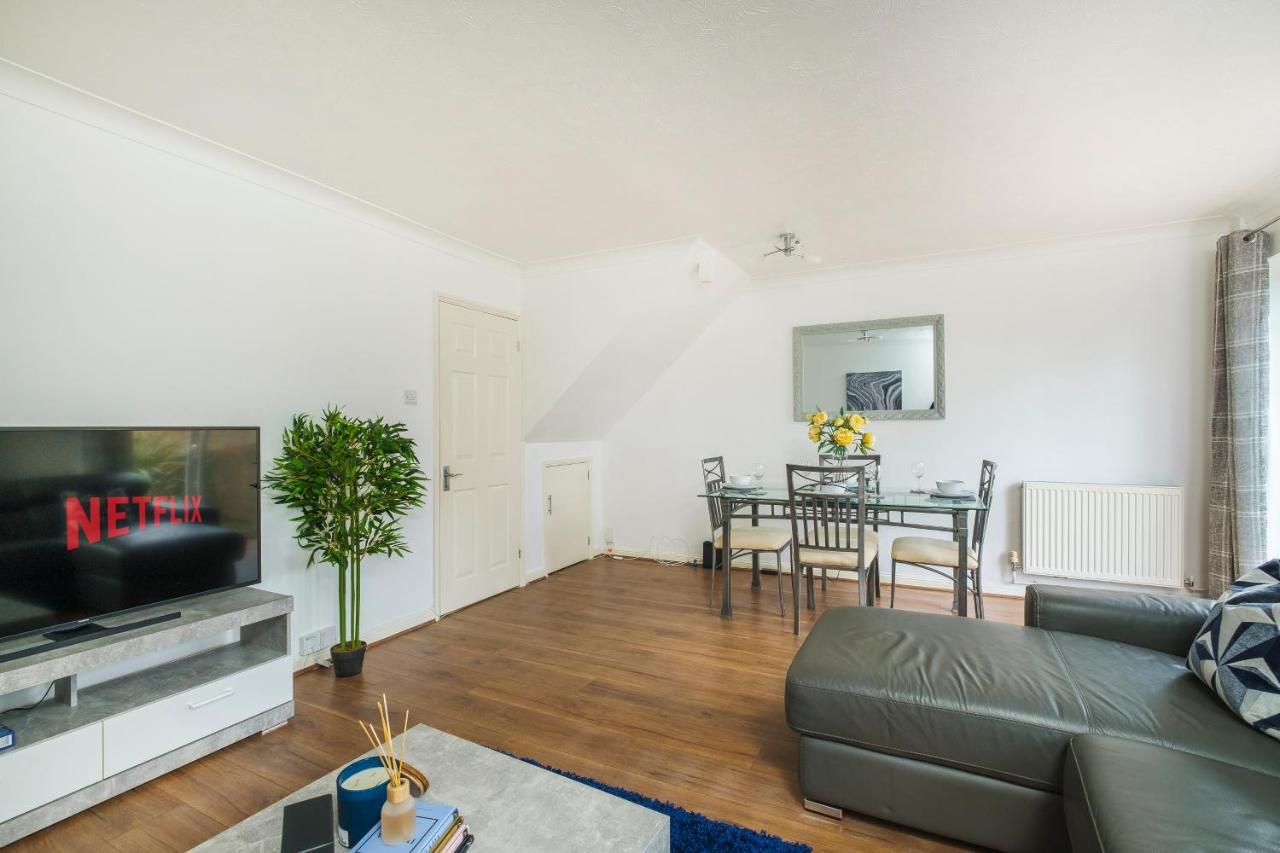 Beautiful 3 Bed House With Amazing Views In Dartford, Kent Apartment Екстериор снимка