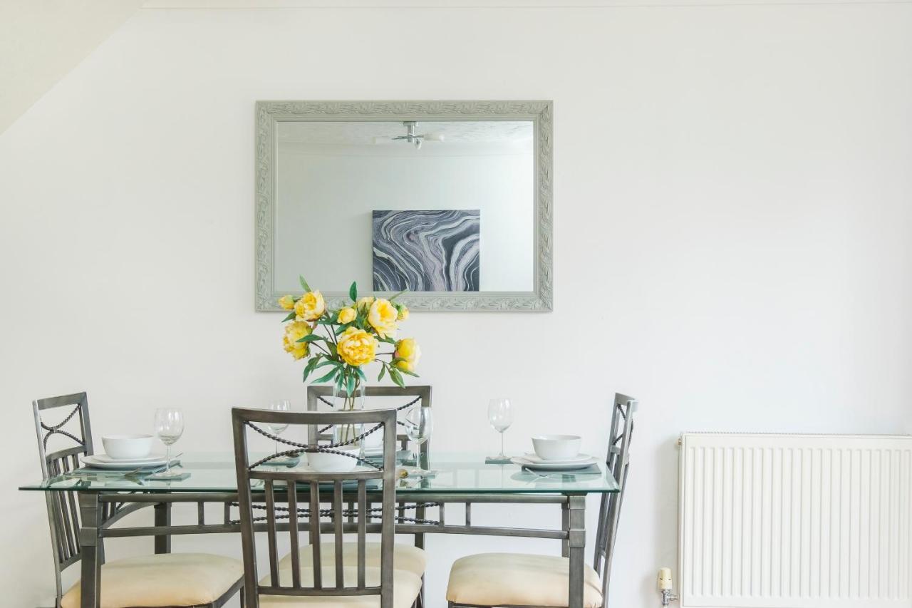Beautiful 3 Bed House With Amazing Views In Dartford, Kent Apartment Екстериор снимка