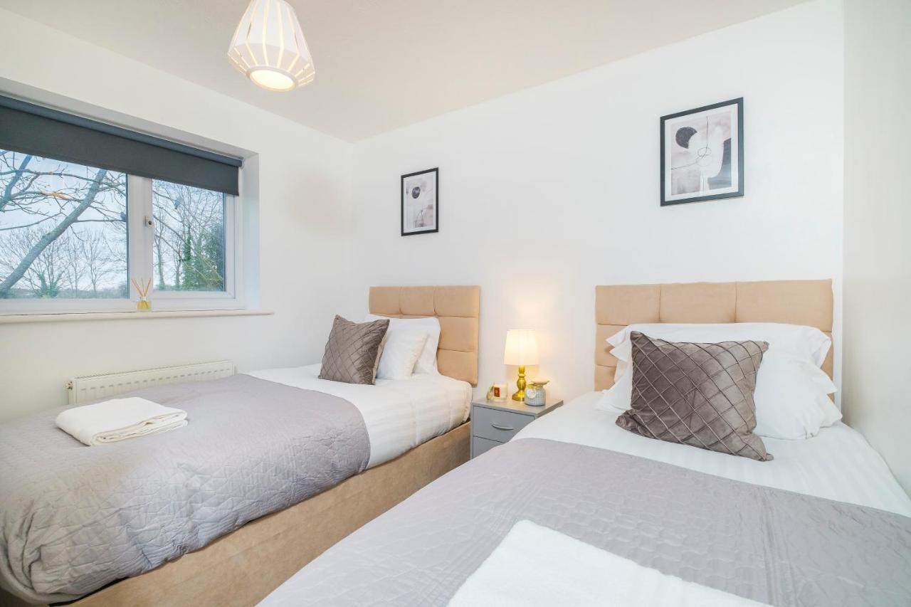 Beautiful 3 Bed House With Amazing Views In Dartford, Kent Apartment Екстериор снимка