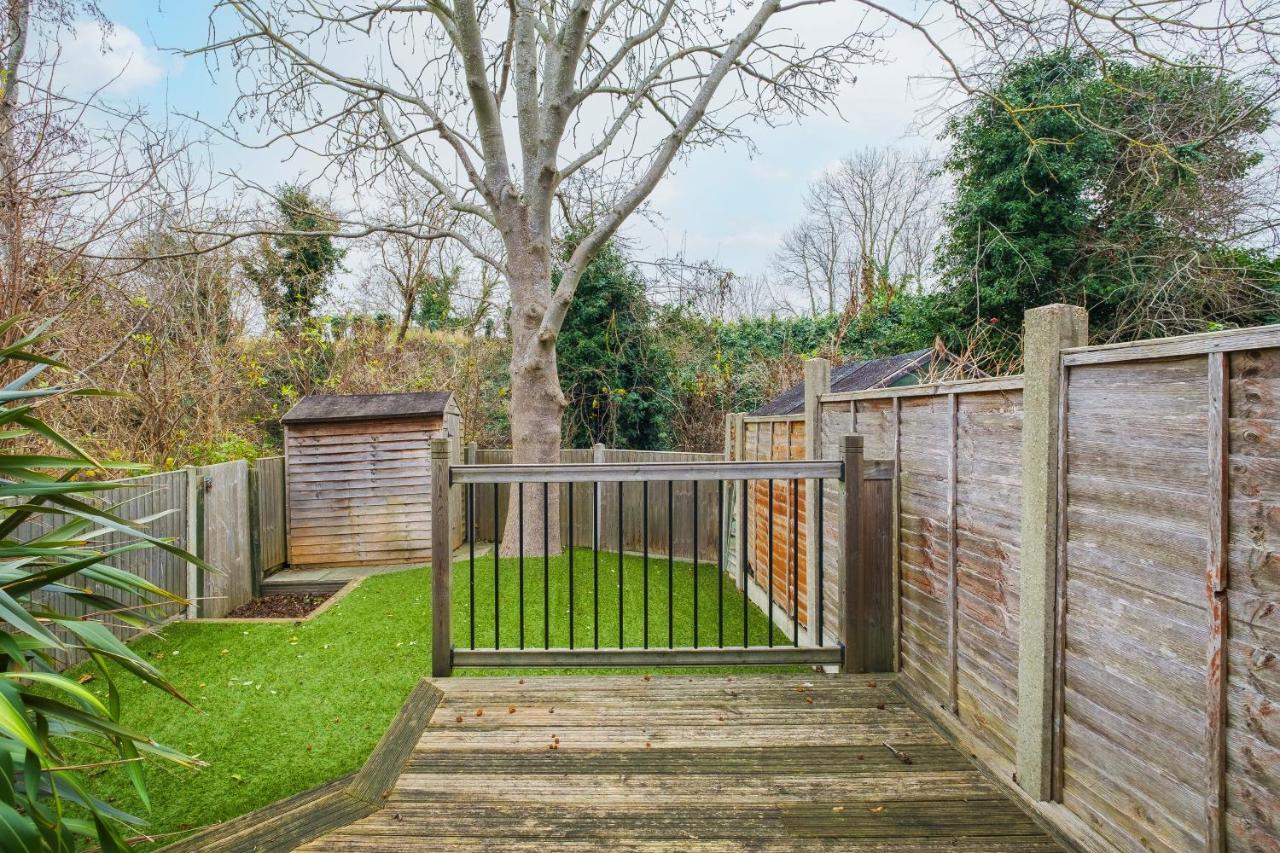 Beautiful 3 Bed House With Amazing Views In Dartford, Kent Apartment Екстериор снимка