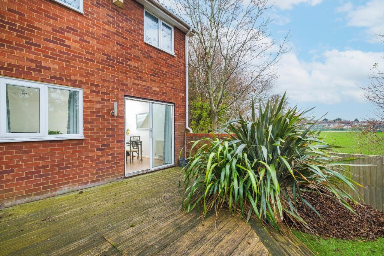 Beautiful 3 Bed House With Amazing Views In Dartford, Kent Apartment Екстериор снимка